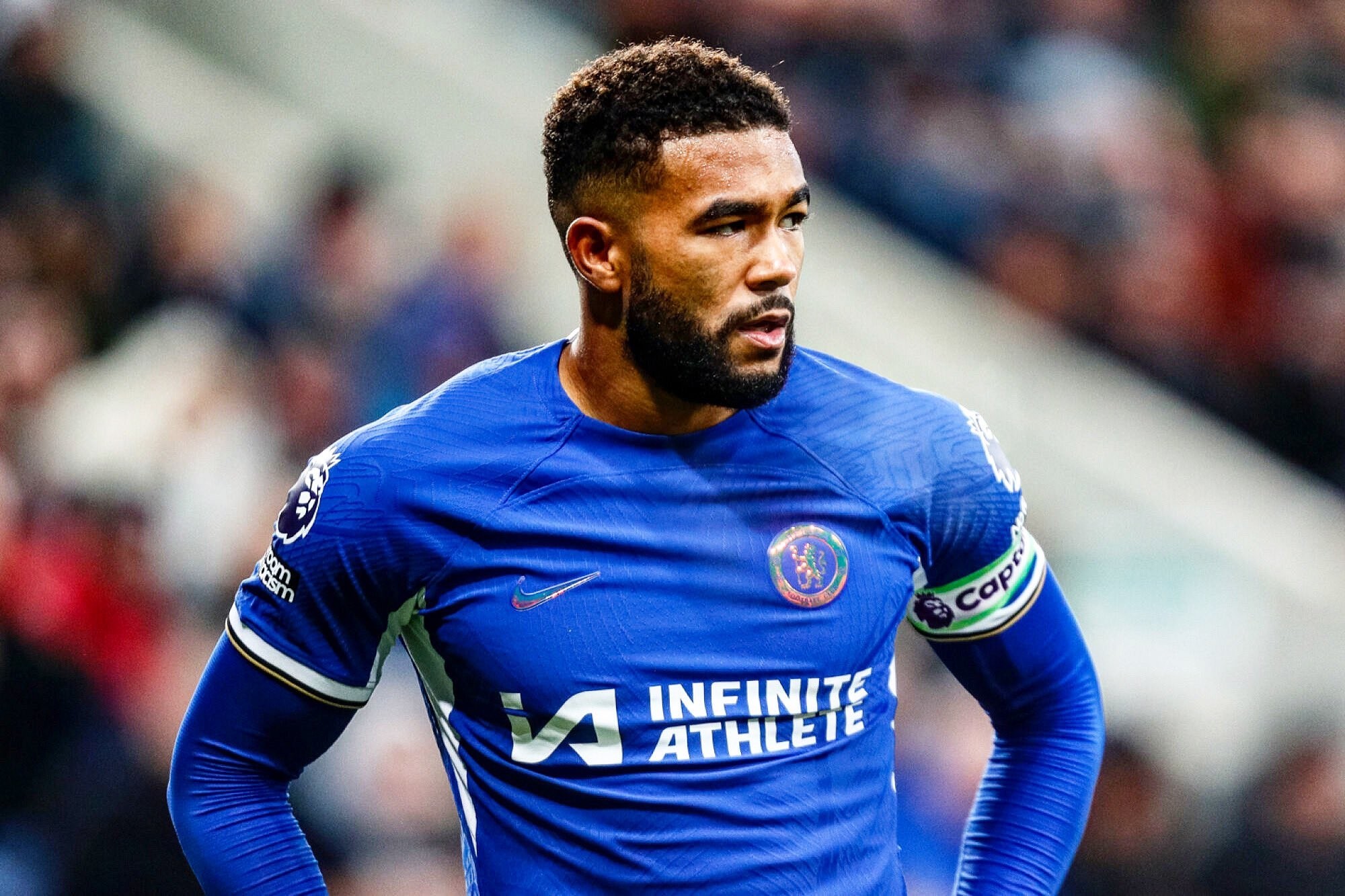 其中任意两 其中任意两